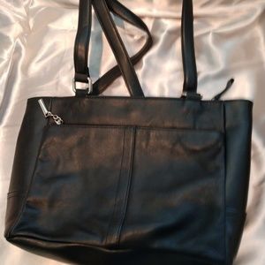 GIANI BERNINI HANDBAG, NAPPA CLASSIC TOTE BLACK